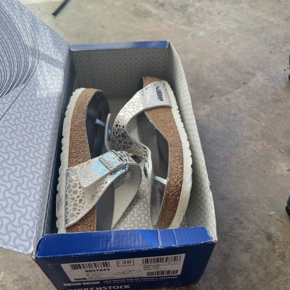 Size 7 Birkenstocks